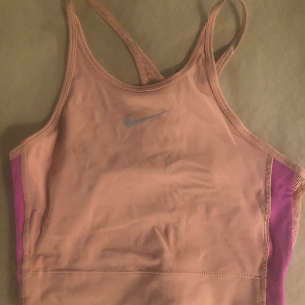 Nike workout top